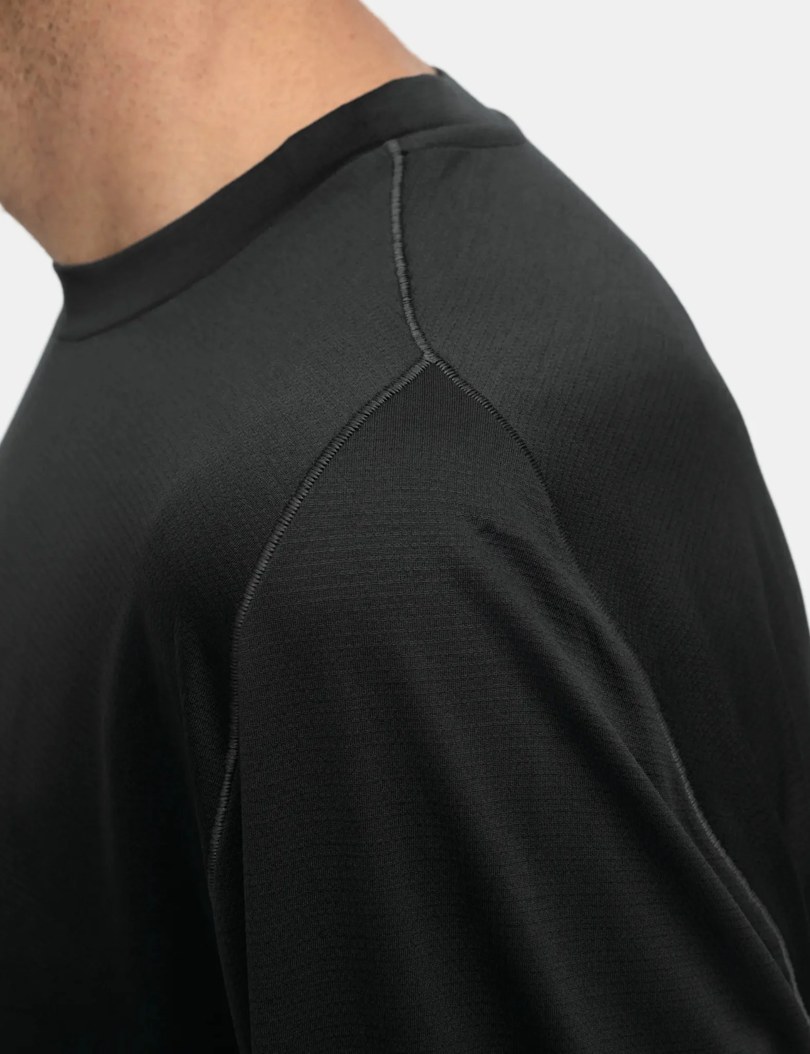 Portal Lateral Peak Long Sleeve T-Shirt - Black Beauty - Image 2