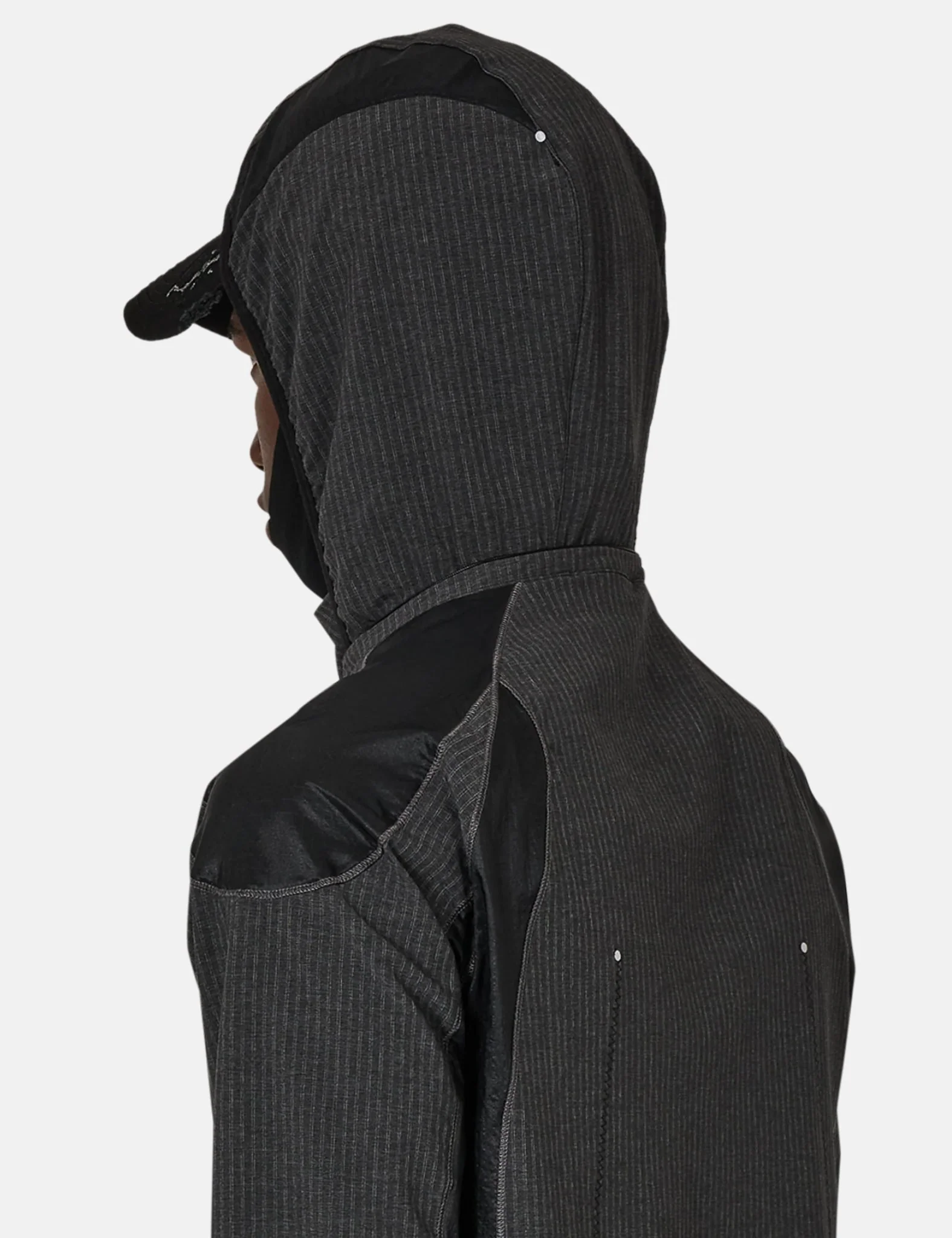 ROA Numb Pinstriped Hooded Wind Jacket - Black - Image 3