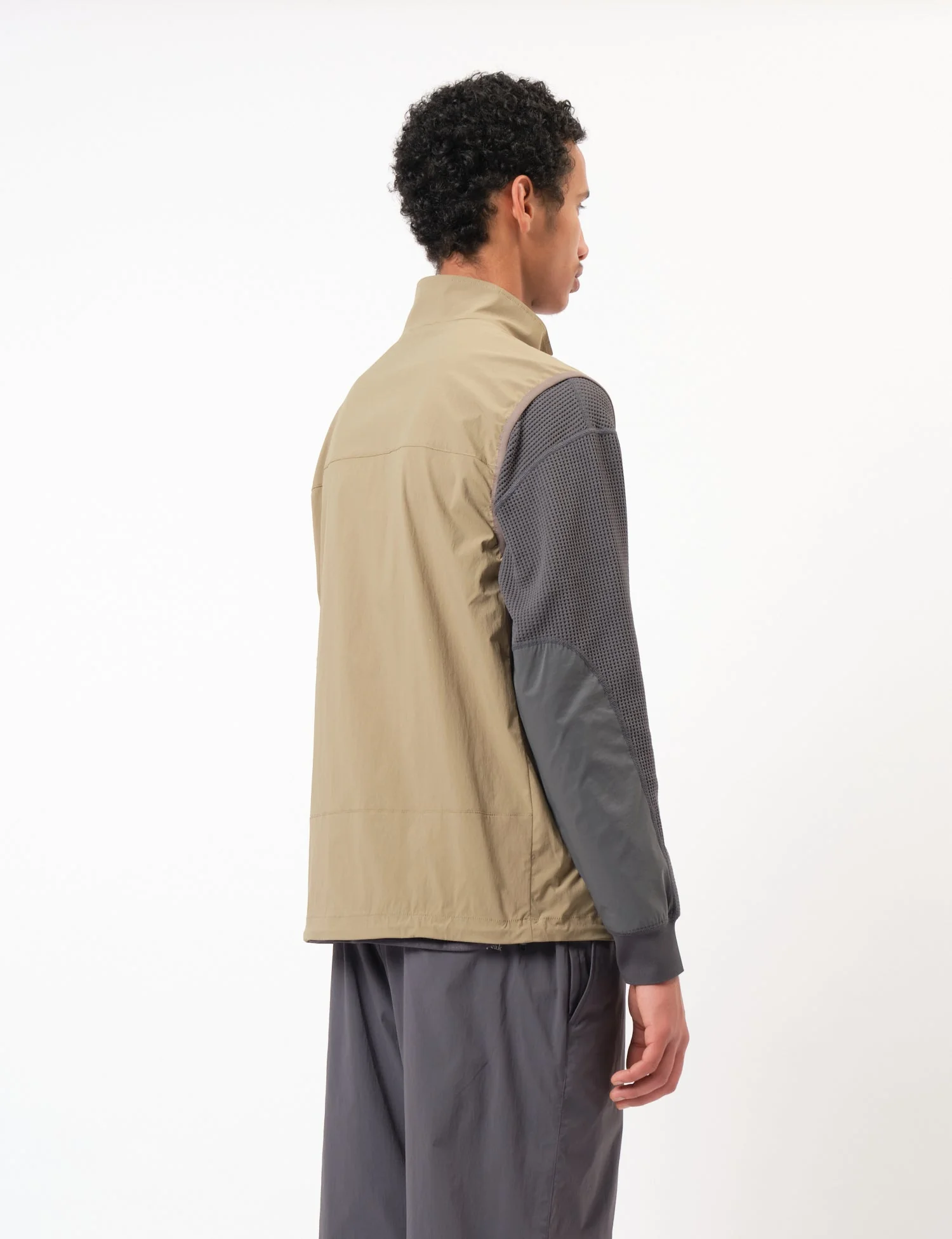 Snow Peak NSD Utility Vest - Greige - Image 4