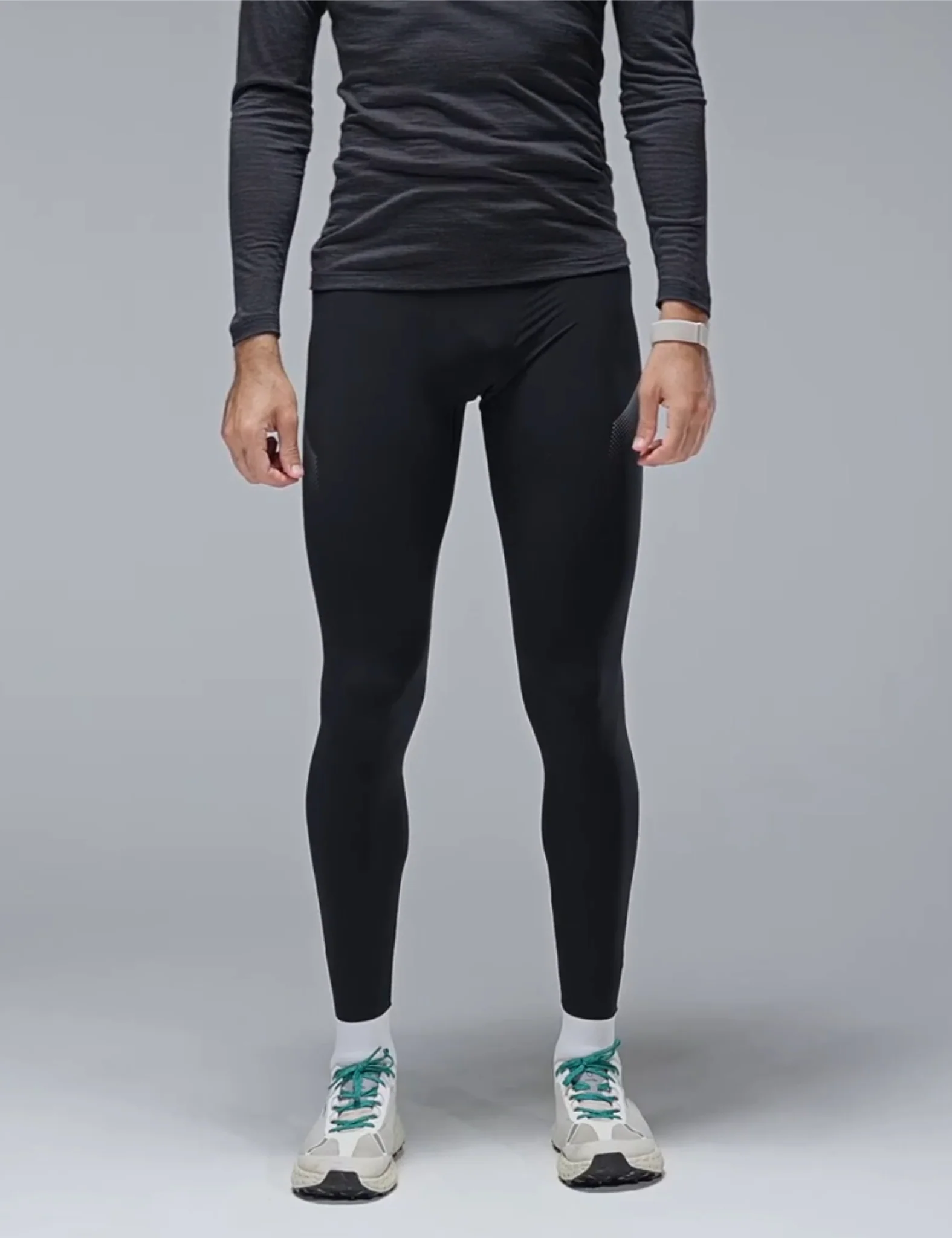 Soar Running Cargo Tights - Black - Image 3